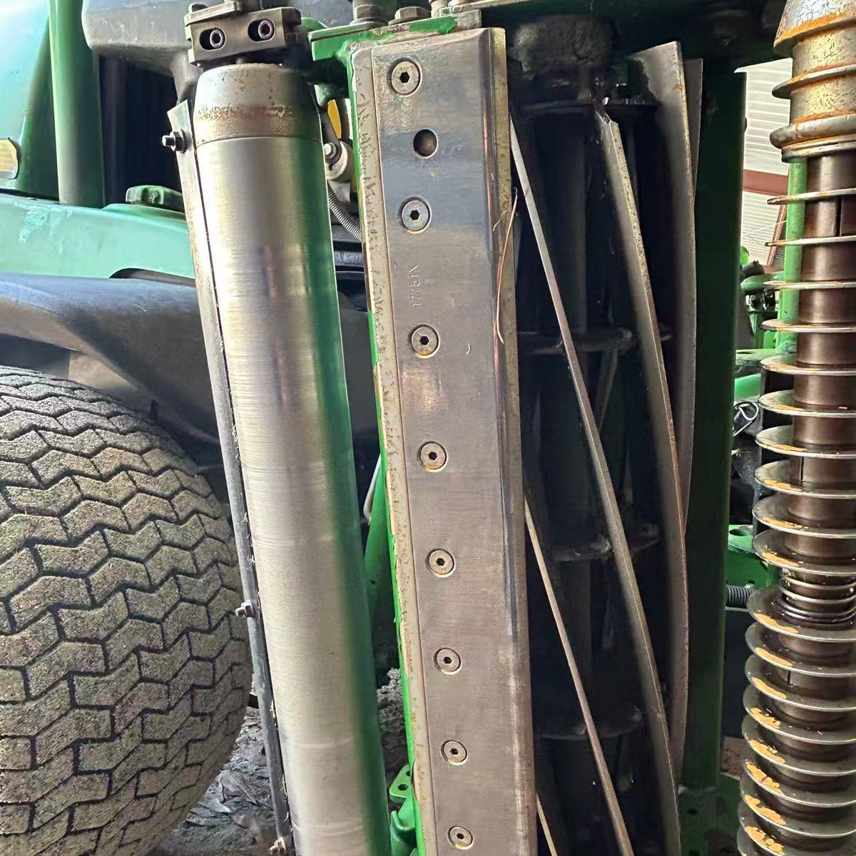 CET17751X (UC23576)
